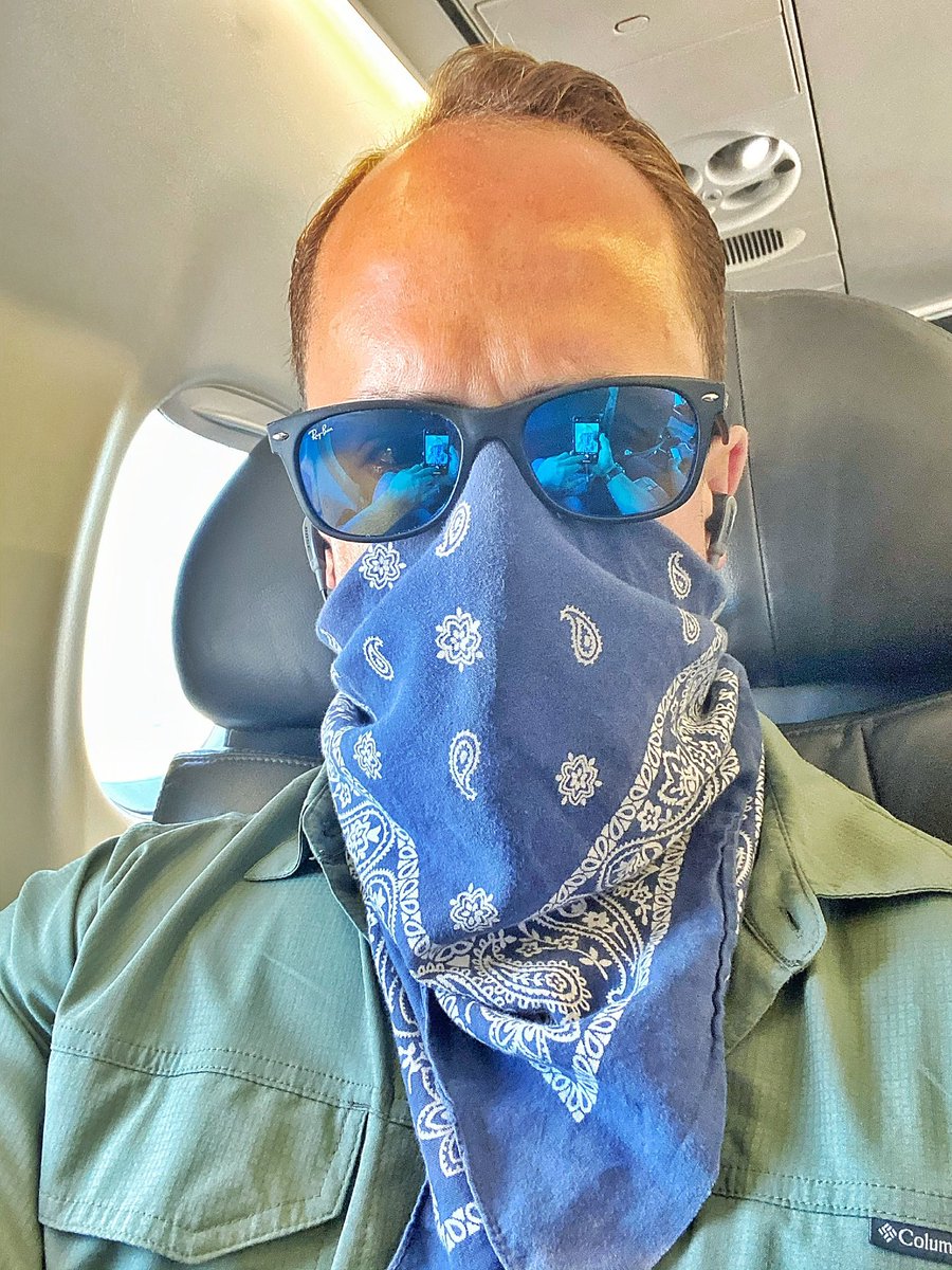 Remember when we were all made to go to work looking like bank robbers? Good times…. 🙄 #airlinepilot #pilot #aviation #pilots