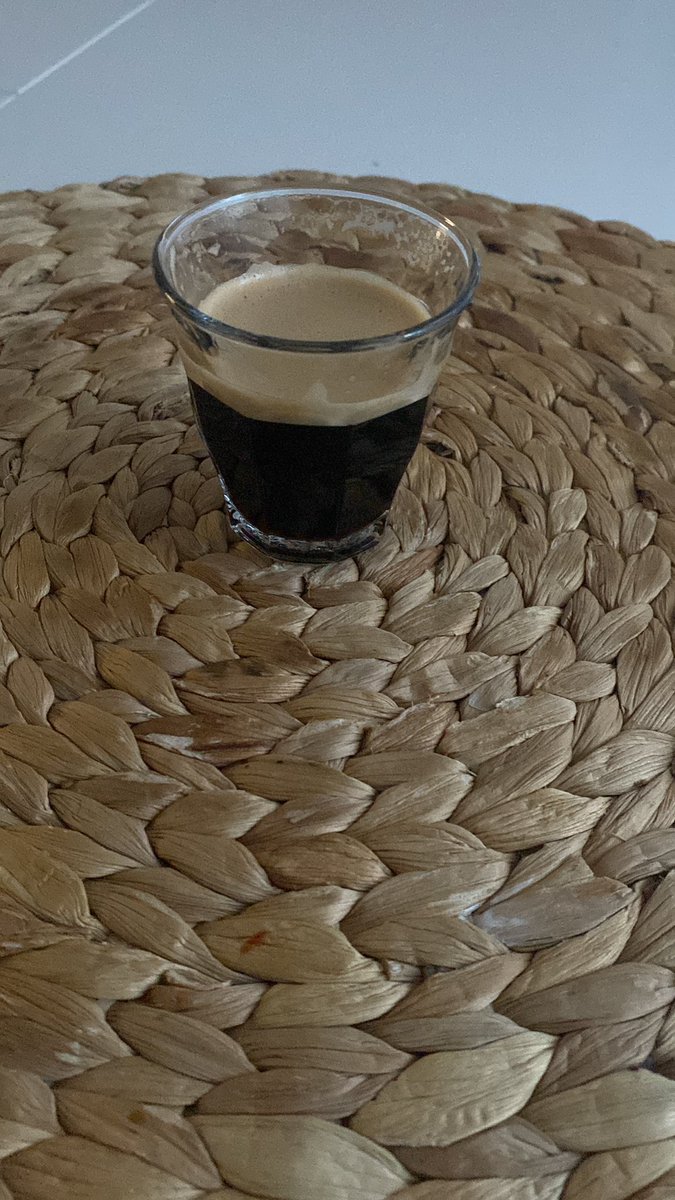 nourflexx's tweet image. Guten Morgähnnn. Habt einen schönen Tag! 👋 #espressotime