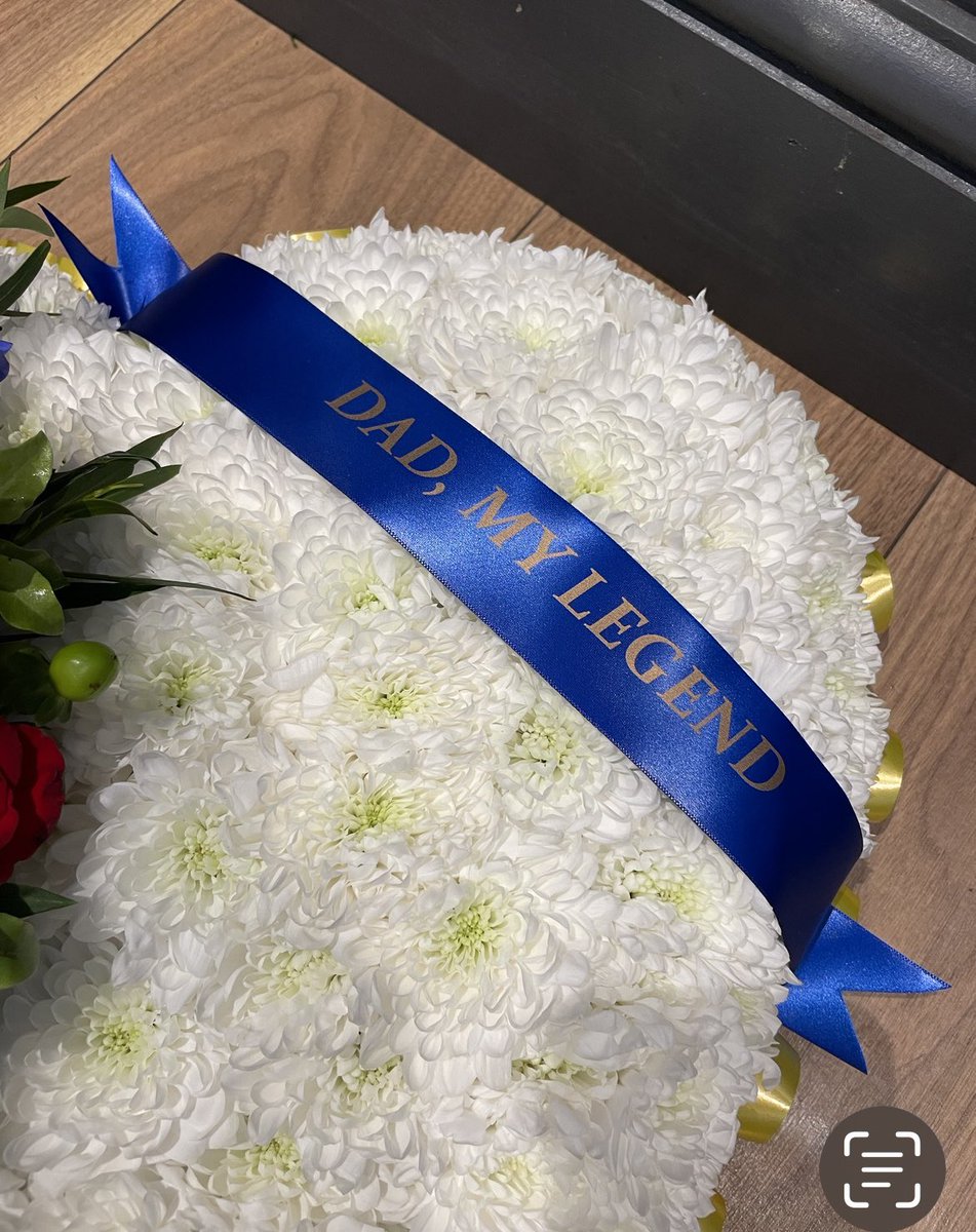 StemsOf's tweet photo. A beautiful Based Heart with a vibrant colourful spray, personalised ribbon to pick enhance the blue elements in the flowers 💐💕

📞07521 911 432 

#stemsoftaunton
#tauntonpreimierflorist
#shoplocal
#loveshoppinglocal https://t.co/NCHwEuX68Y