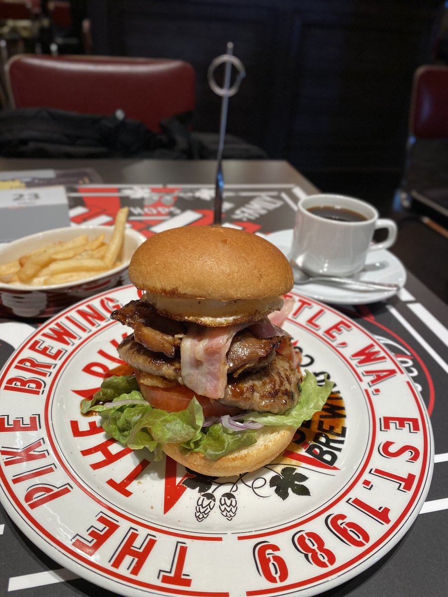 中部国際空港セントレアからソウルへ。ジンエアー15kg込み片道107,800ウォン。プライオリティ乞食しに早めに空港着。「THE PIKE BREWING RESTAURANT&amp;BAR」片道だから？ウェブチェックインできなかったけどtrip.comのeチケットお客様控えとプライオリティパスで3,400円分無料飲食成功！