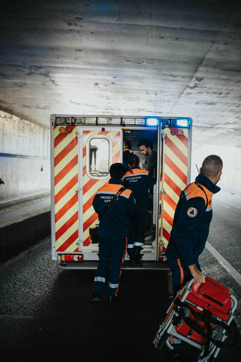A fire that occurred in a warehouse near #Rades has been contained by #Firefighters.

38 individuals were injured during the blaze, however no fatalities were noted.

Learn more about the fire: firemiddleeastmag.com/fire-in-rades-…