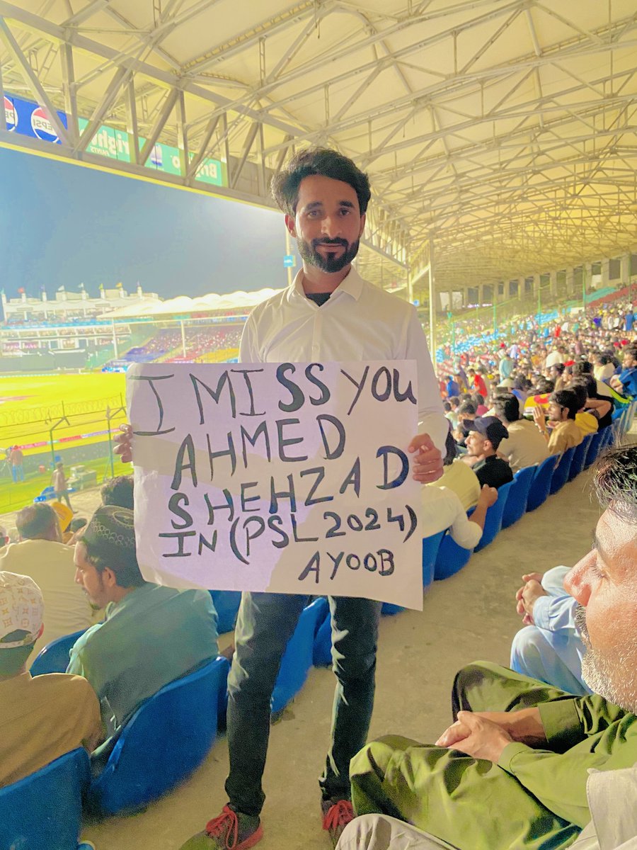 Ayoob_786's tweet photo. Love For Only @iamAhmadshahzad 💯✨🏟️
In Karachi Stadium 🏟️ https://t.co/FEU5VjPk3w