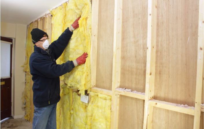 Keeping it cool (or warm!) with glass wool insulation ️
Glass wool offers excellent thermal & sound insulation!
Saves energy & $ on bills
Creates a quieter & more comfortable home
#insulation #glasswool #homeimprovement