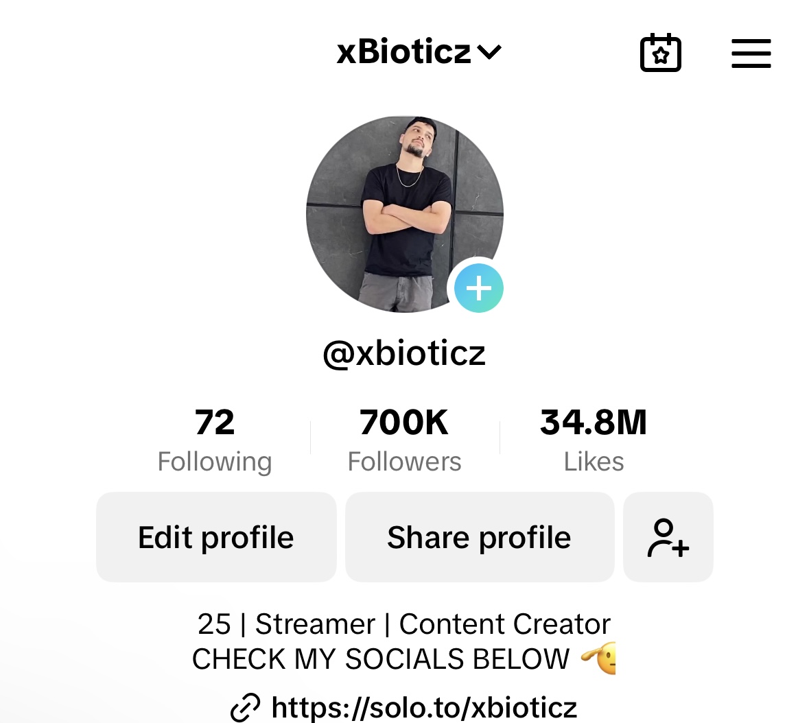 xBioticz tweet media