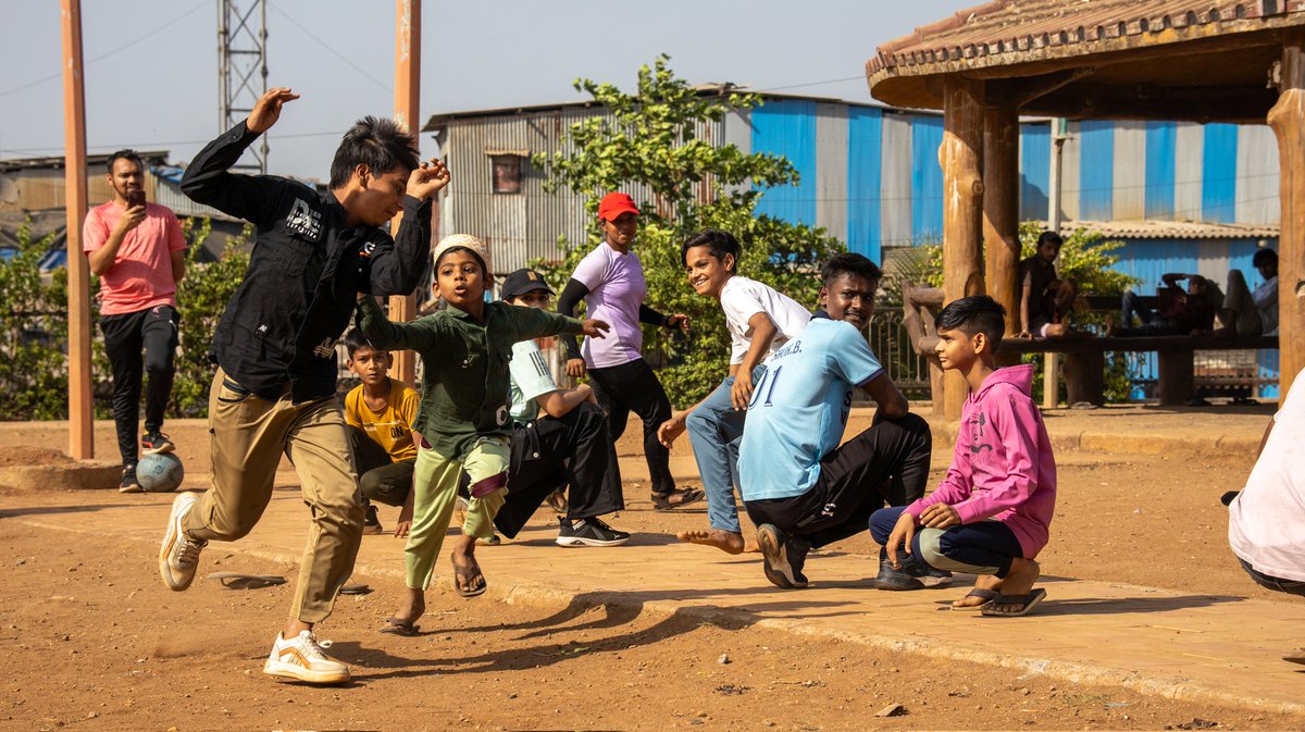 VisionRescue's tweet image. 🙌 A big shout out to the incredible student volunteers from Valia CL College of Arts, Commerce, and Science for making it all possible! 

🤝 Thank you, @themovement_ind TMI, for your unwavering support! 

#VisionRescue #ReachingoutwithLove
#VRSports #FunGames #Buildrelationships