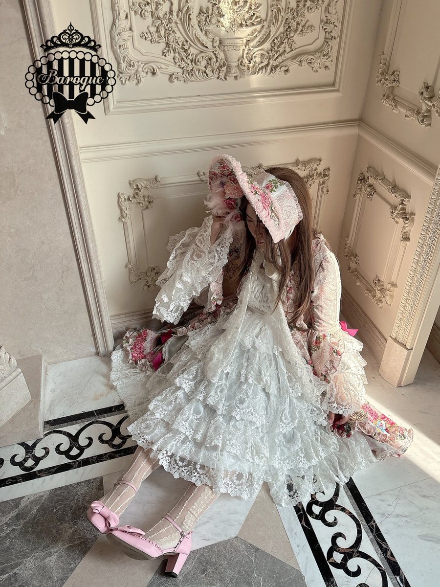 lolita_baroque tweet picture