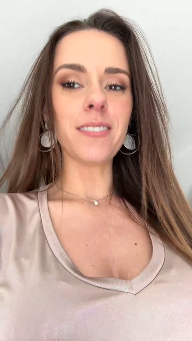 Anita Rover ?? is live now! https://t.co/yvAQV4uHQT https://t.co/v8jIbfCSc6