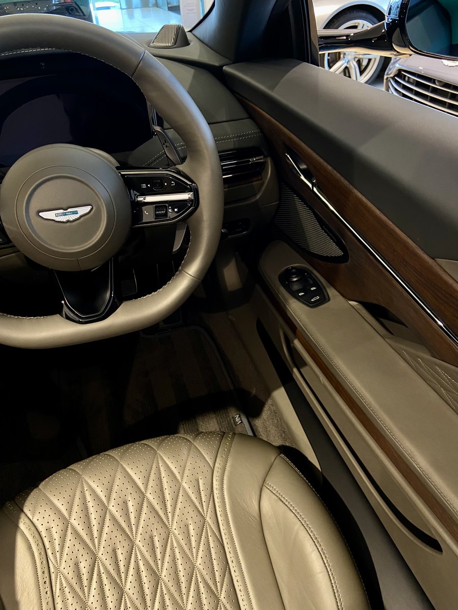 astonmartinedin tweet picture