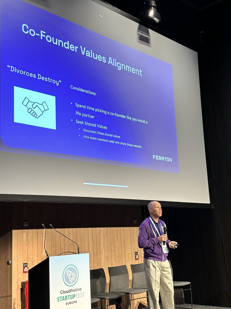 Wishing every founder would listen to <a href="/BWEnwall/">Tim Enwall</a> talk about what it means to be a founder and build a company right now

<a href="/KubeCon_/">Kubecon_</a> #CloudNativeCon #kubecon