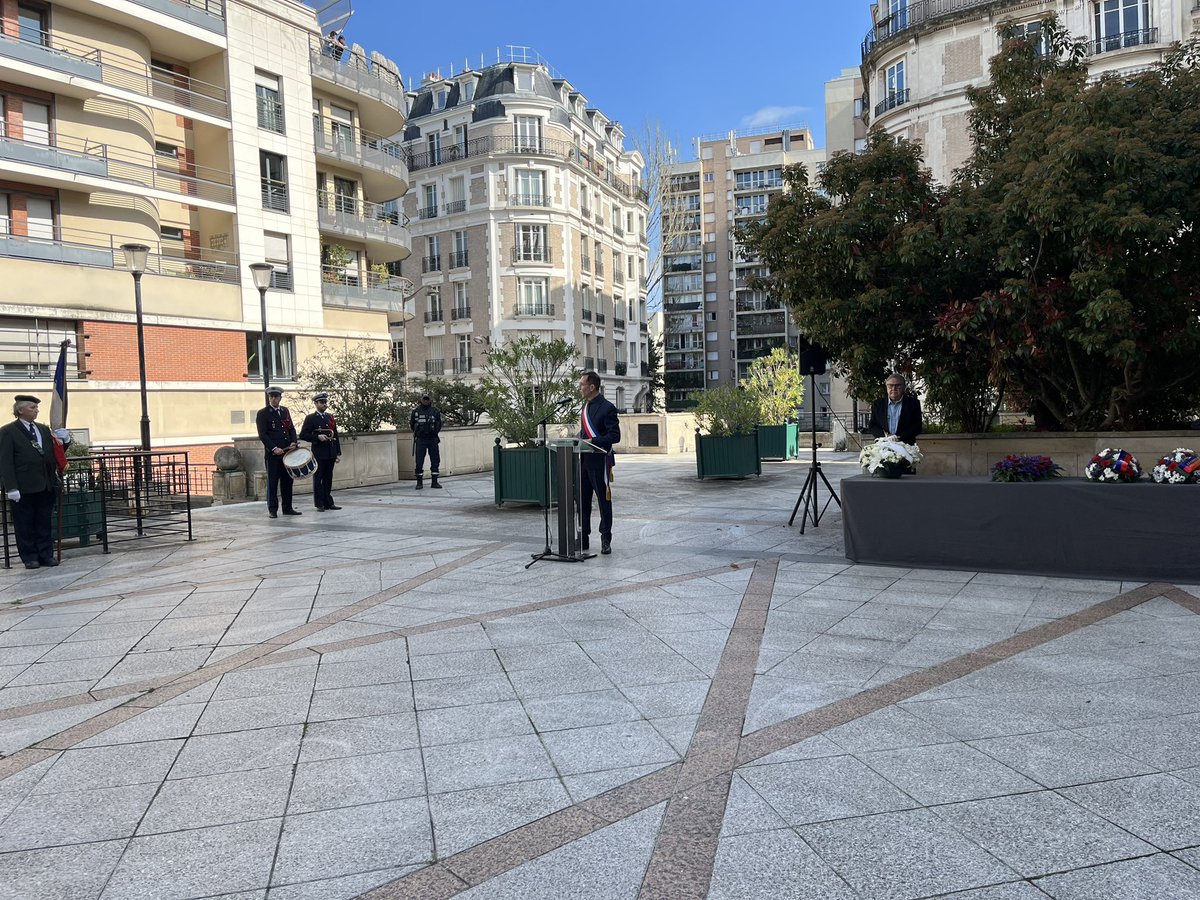 FrancoisDagnaud's tweet image. #19Mars, journée dédiée à la mémoire des victimes civiles et militaires de la guerre d’Algérie et des combats en Tunisie &amp;amp; au Maroc : hommage à tous les combattants d’une guerre qui ne voulait pas dire son nom et sédimente toujours des mémoires plurielles.