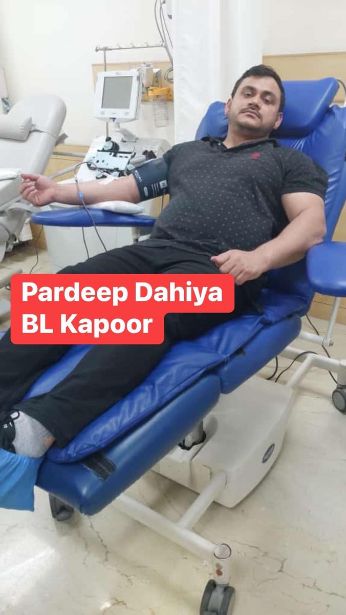 DelhicopRvndr's tweet photo. सेवा का दौर जारी है , 

Cisf के जवान के लिए #अनिल_दुहन ने @aiims_newdelhi में 28 वाँ रक्तदान किया 

#राहुल_सोलंकी भाई ने राजीव गांधी हॉस्पिटल में 15वाँ रक्तदान किया 

#Pradeep_Dahiya भाई ने BL Kapoor में रक्तदान किया 

सेल्यूट
@DelhiPolice @cp_delhi @sumannalwa @nidhinvalsanips https://t.co/BKRAiu86LX