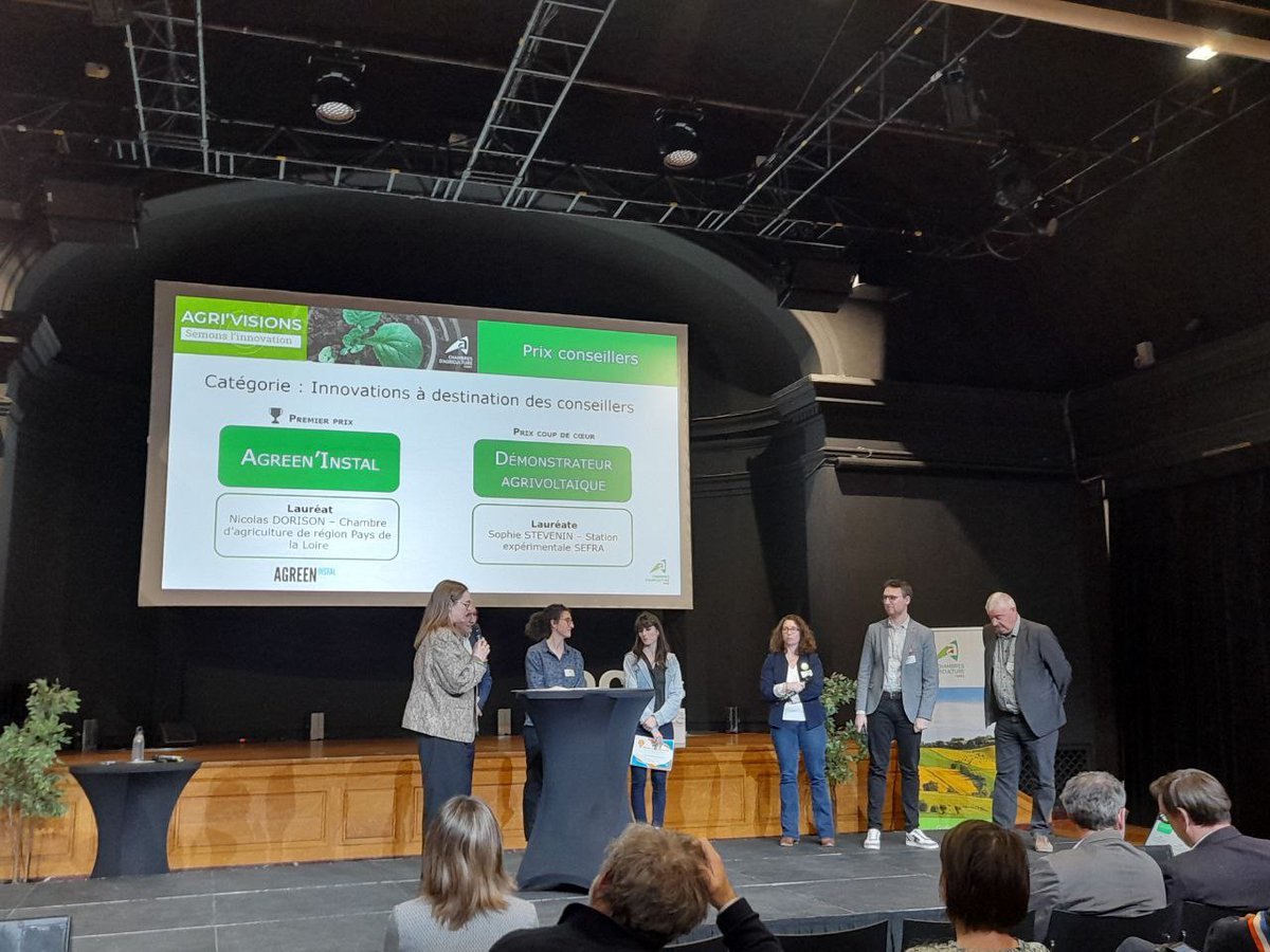 #agreeninstal 1er prix des trophées de l'innovation dans la catégorie conseillers. Merci à tous les partenaires qui ont contribué à cette réussite qui booste le renouvellement des générations et securise les projets d'installation.
#InnovationAgricole #AgriVision #NormandieFière
