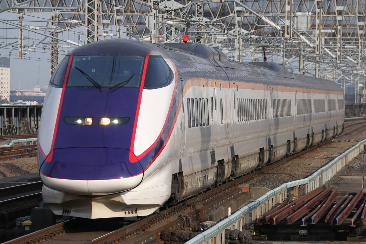 daisukitrain's tweet photo. 2024/02/15
E3系1000番台 L53編成 L55編成　＠大宮 https://t.co/BvP6vjfTQF