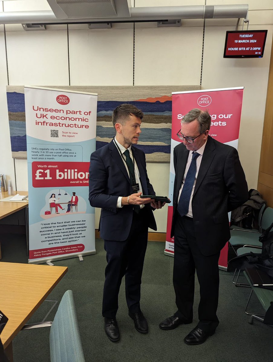 Today, I attended a drop-in event hosted by the Post Office to discuss the vital role it plays in ensuring financial inclusion and accessibility. Cash remains a cornerstone of our economy, and it's essential to safeguard this option for all citizens. 💻 💷