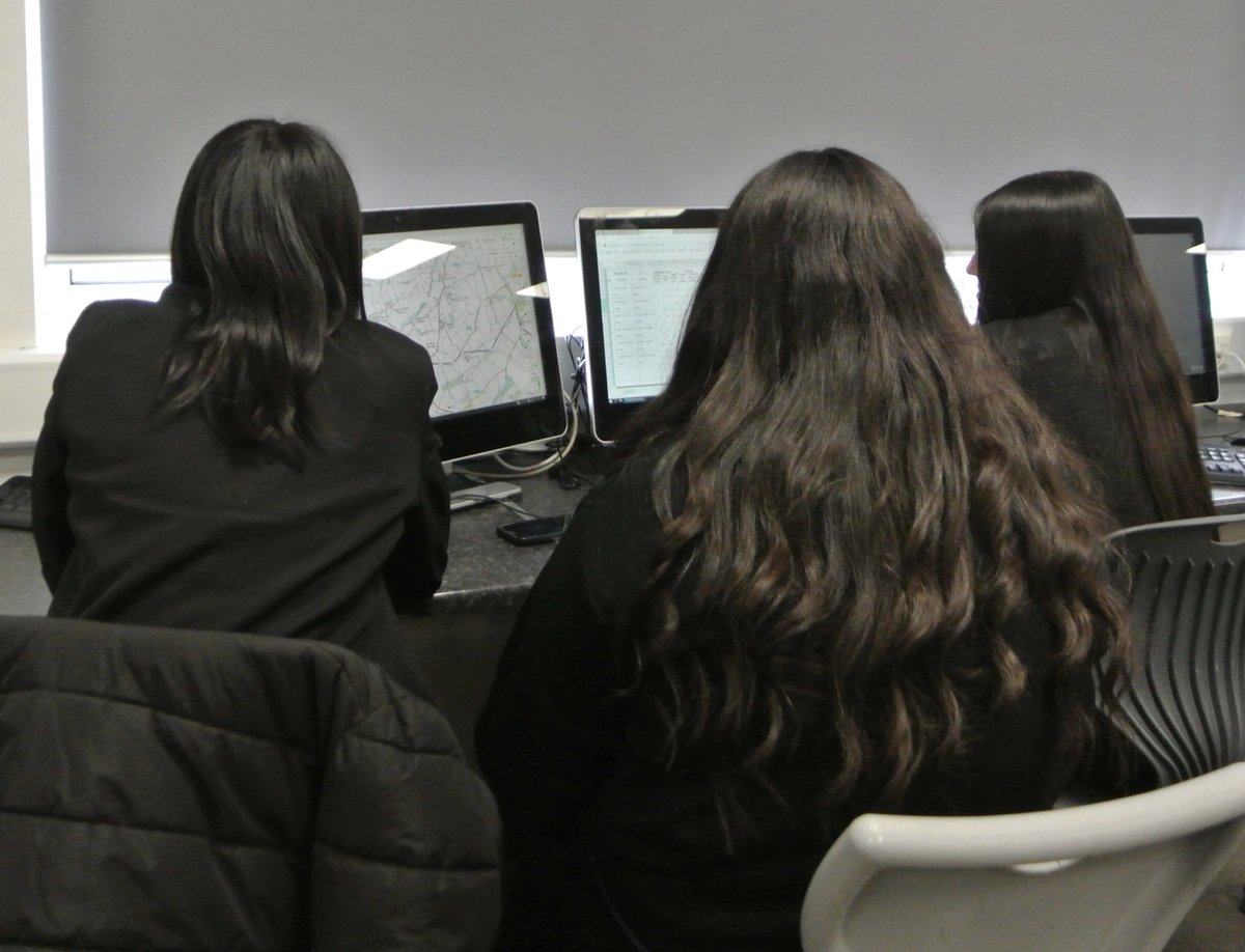 ExciteActive's tweet photo. All of the DofE groups are putting the finishing touches to their route plans. Here you can see a group from Ormiston Sandwell Community Academy doing just that. Practice expeditions are only a month away now! Exciting times!

@OSCATweets https://t.co/JO7K7XEtQK