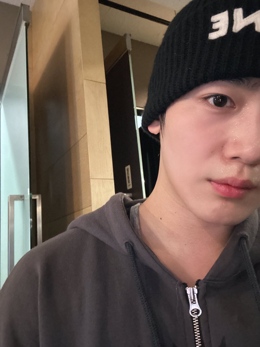 plum_yh_'s tweet photo. 오운완 이런건 못한대 ㅋㅋㅋㅋㅋㅋㅋㅋㅌ https://t.co/T2kLLHCyVg