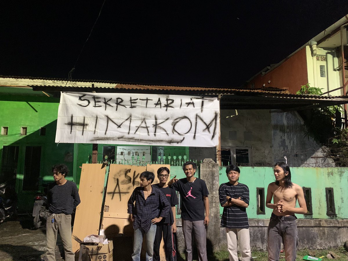 himakomers_org's tweet photo. HIDUP TERUS HIMPUNANKU

#HIDUPHIMAKOM https://t.co/kZIioR1pIz