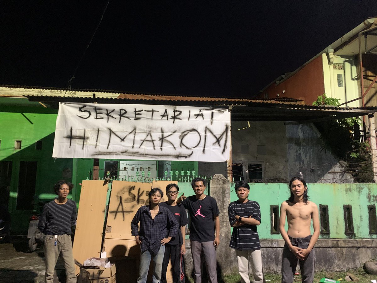 himakomers_org's tweet photo. HIDUP TERUS HIMPUNANKU

#HIDUPHIMAKOM https://t.co/kZIioR1pIz