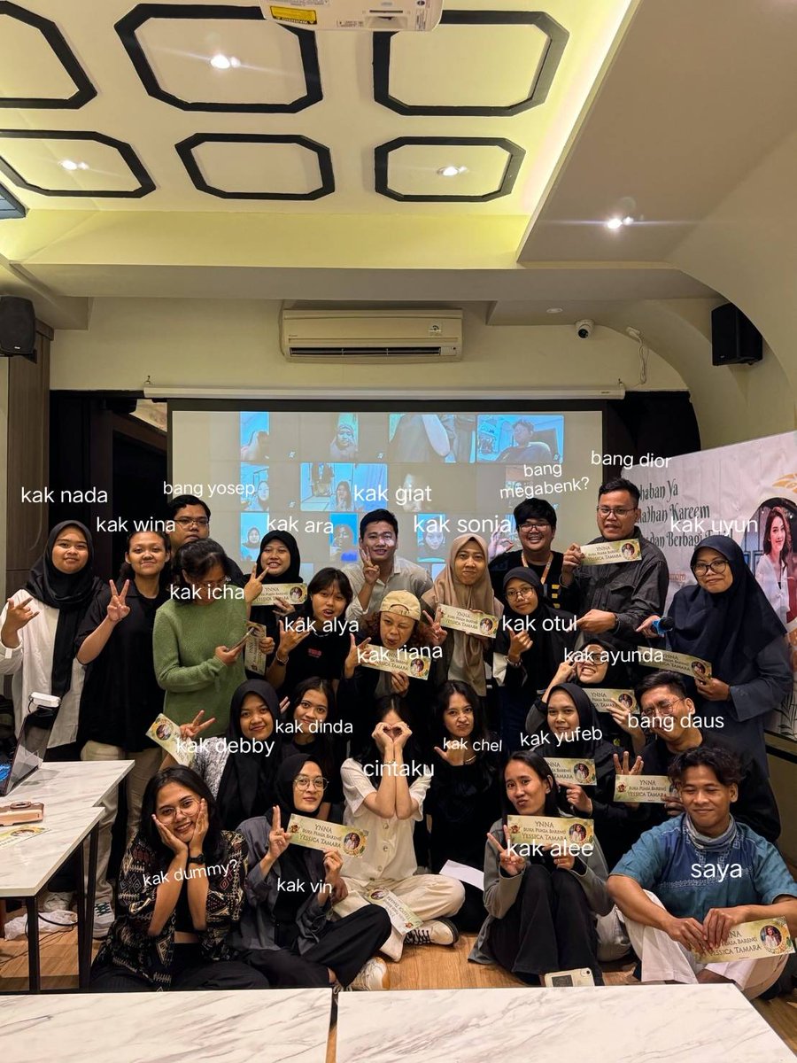 riana_p12's tweet photo. gini aja bkin
lucu woy lah ulil @IyaIni_Ulil
#SpillYNNA https://t.co/KIxijhDKqL
