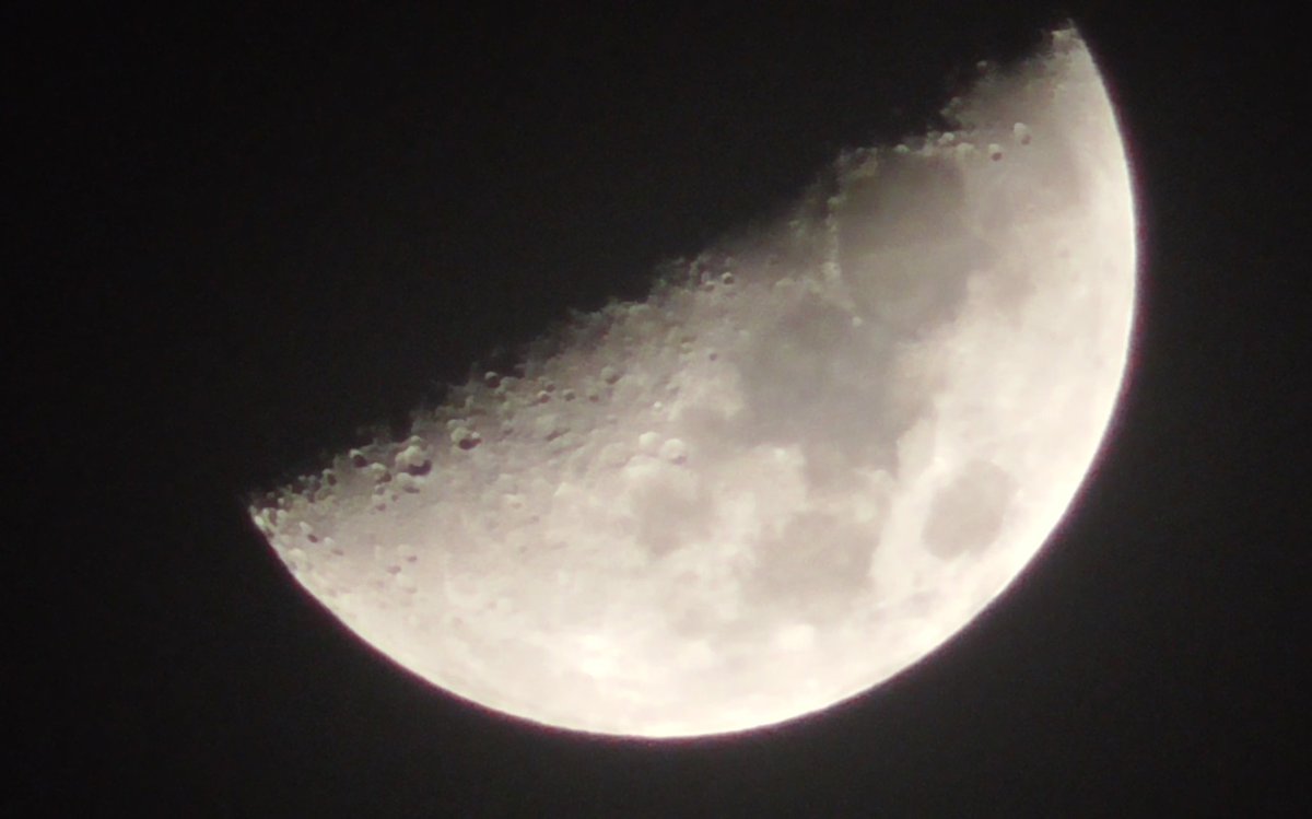 TheRKVarma's tweet photo. You’ve asked for the moon.
Would it #suffice if I gave
You my love instead?
#HaikuChallenge #FiveSevenFive
#MyPic https://t.co/DDfvfeCncb