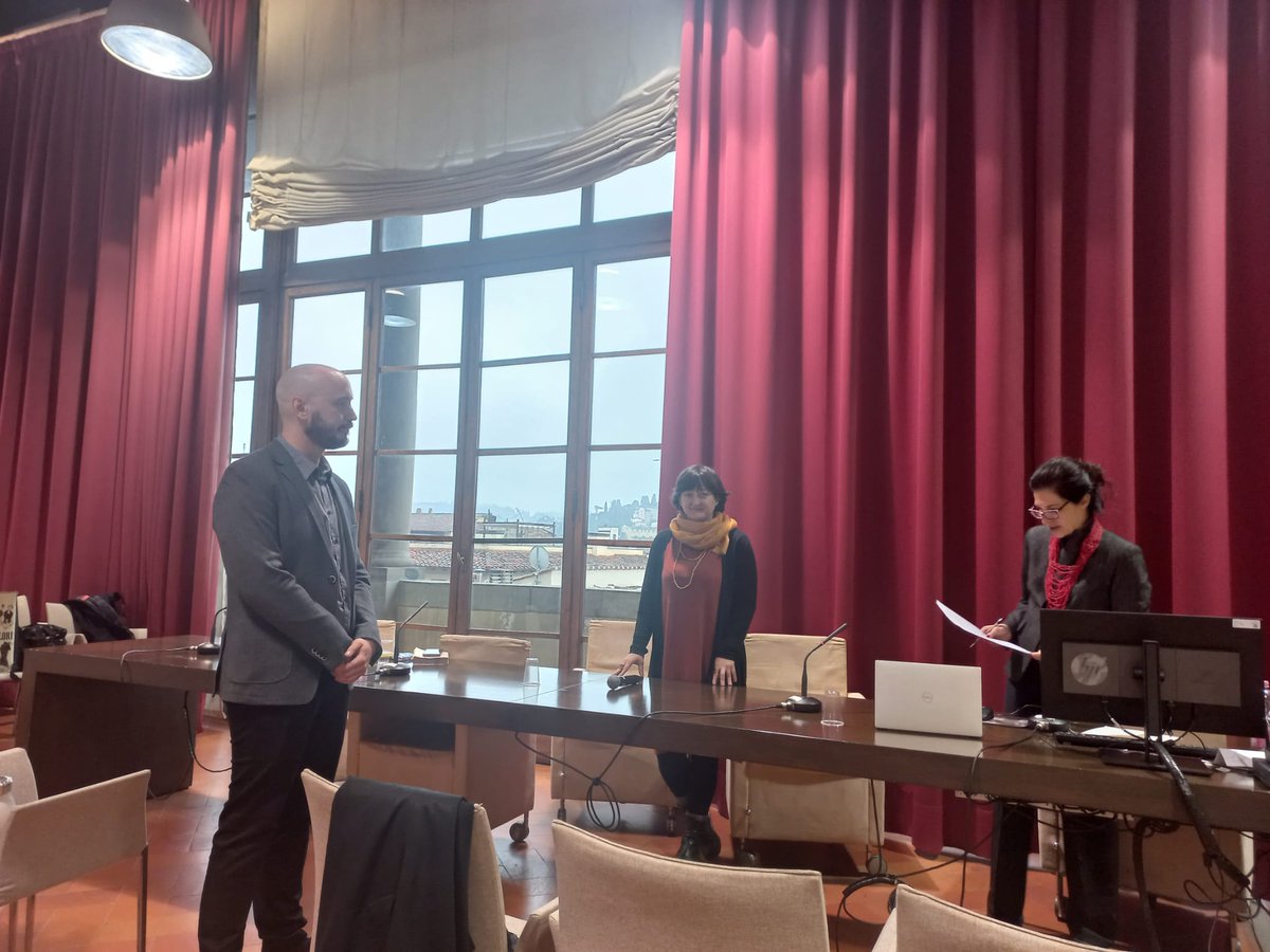 ITranfic's tweet photo. A wonderful thesis defense and lively discussion to finish a 4-year PhD journey 🎉❤️ with @HansJoergTrenz @gi_albe @Phillip_Ayoub Manuela Caiani and Ondřej Císař https://t.co/xcqWrVAJ5r