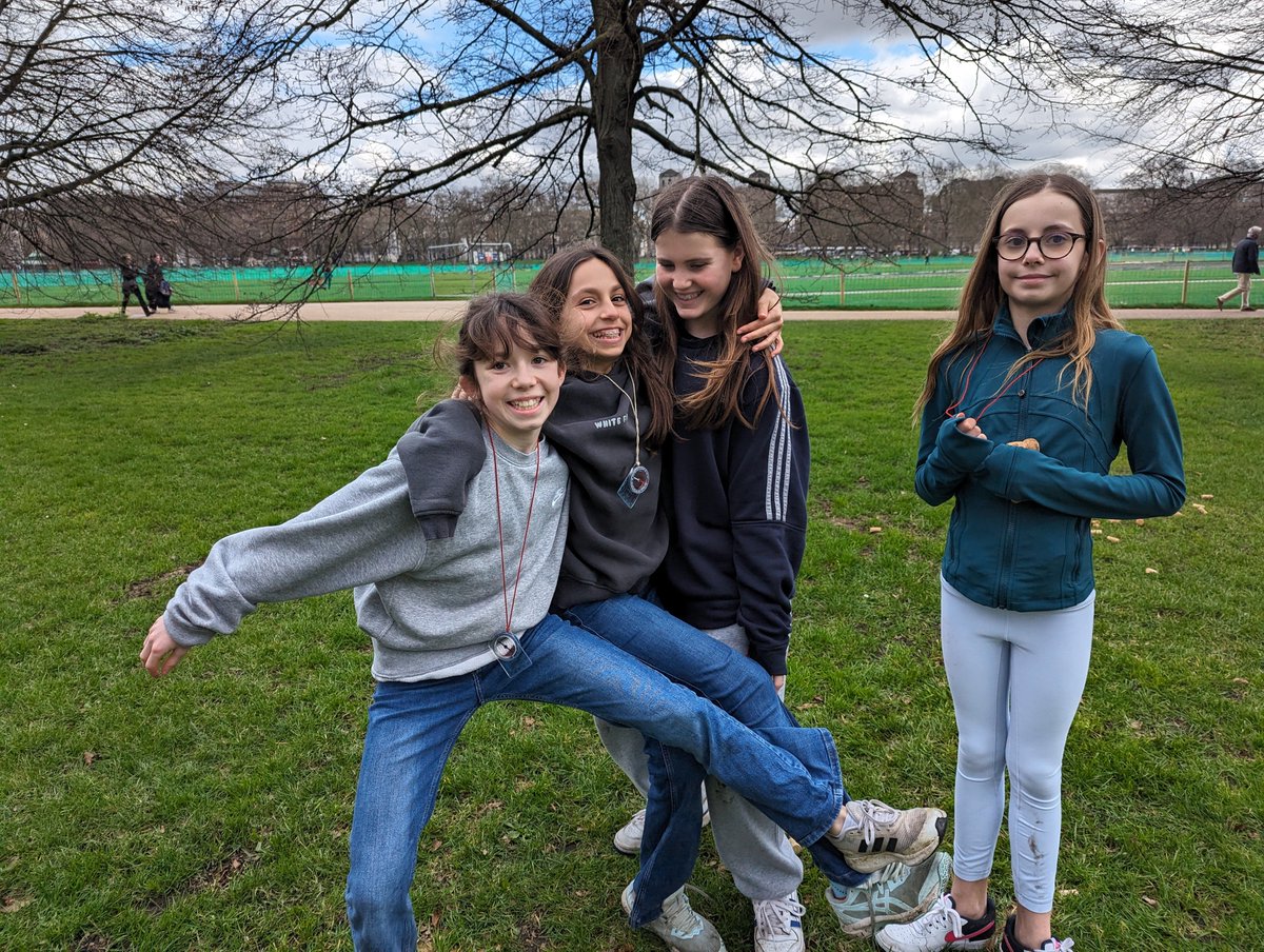 FHSRegentsPark's tweet photo. Yesterday the Thirds took to Hyde Park to learn key orienteering skills, practice map-reading and explore the park's unique biodiversity! #FHSTrips #Bonding #HydePark https://t.co/QvvbT7Xw1l