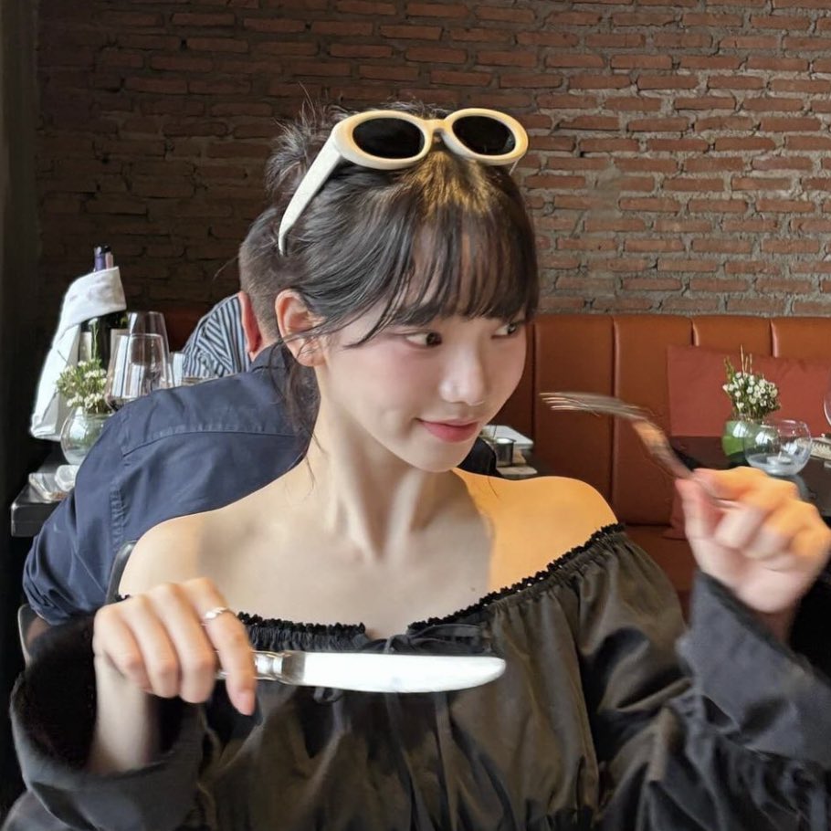 1% idol                                99% girlfriend