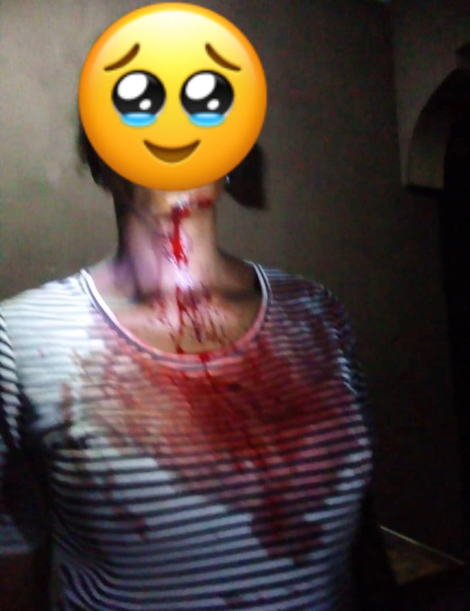 slim_zeezah's tweet photo. @OgunPoliceNG @PoliceNG 
A police officer named inspector ogunmakin Stephen harrased my mum and beat her up and also threatened my dad with gun and the entire divisional police at ado odo ota ogun state are covering for him…is this how things are done?? https://t.co/Fv4aA6MTp0