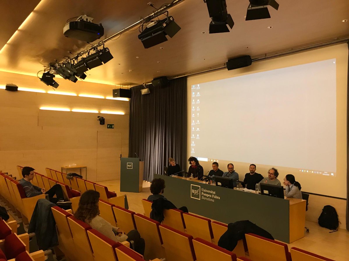 Pard8Pardo's tweet photo. Un verdadero placer haber formado parte de una de las mesas (sobre imágenes del conflicto) de este Challenging the Visual. II International Conference on Visual Motifs in the Public Sphere. El debate posterior fue especialmente productivo y fecundo. @comunicacioUPF @UPFBarcelona https://t.co/6ezvrbTq7m