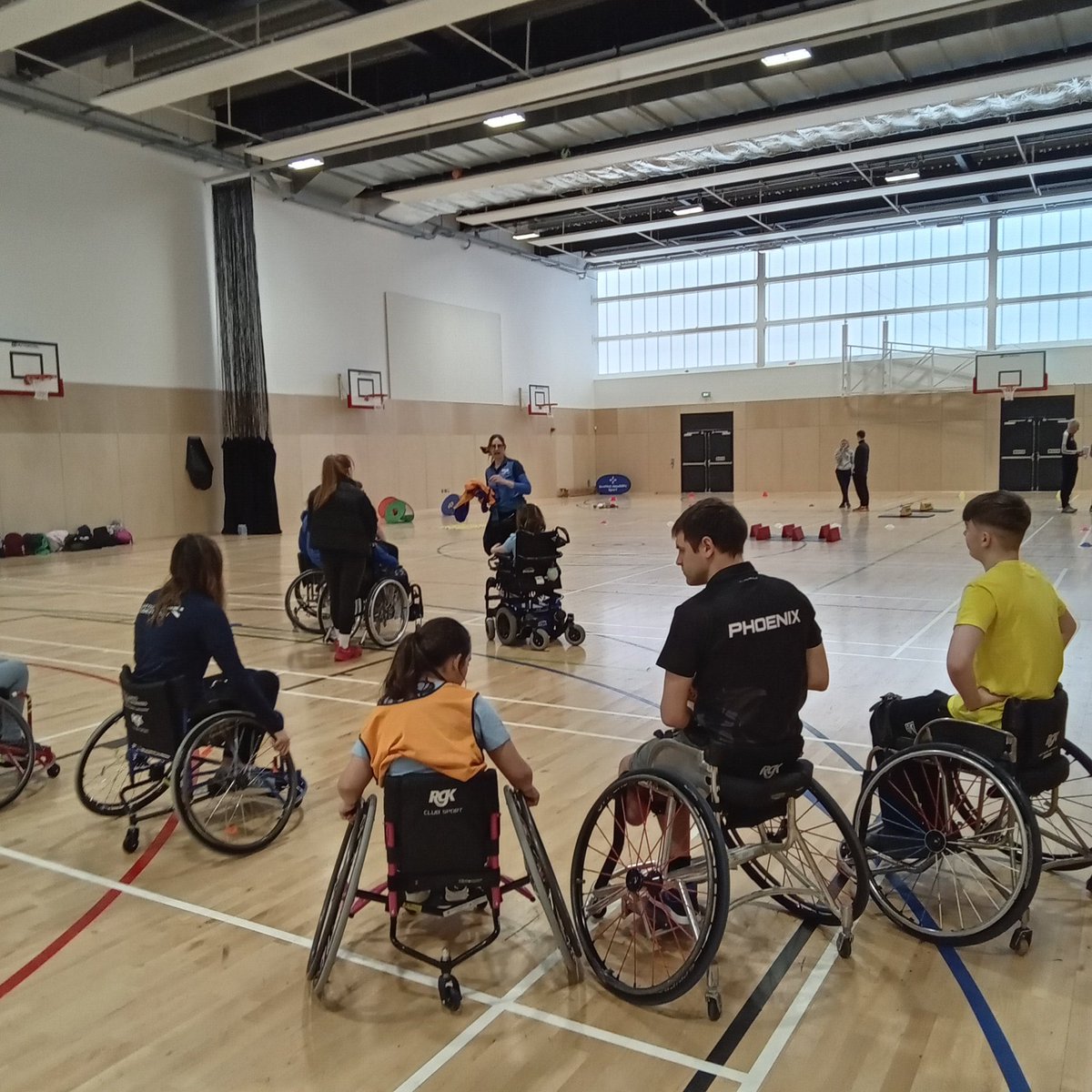 AWL x SDS 

Underway with Station 1! 🏀 

Group 3 with @basketballscot 👏 

#InspiringThroughInclusion

#EastParasport2024