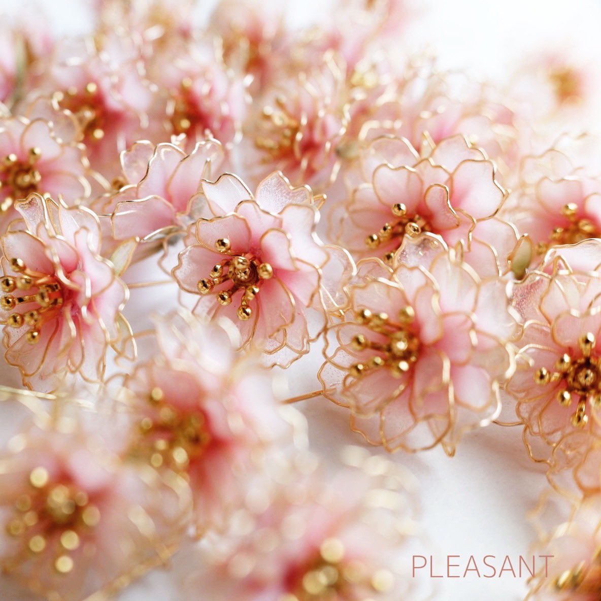 ANKH58408865's tweet photo. #知名度を上げたいので拡散してください

季節のお花をモチーフにワイヤーでアクセサリーを作っています😆
軽やかなアクセサリーをぜひお楽しみください🌸 https://t.co/w0cbEvePz8