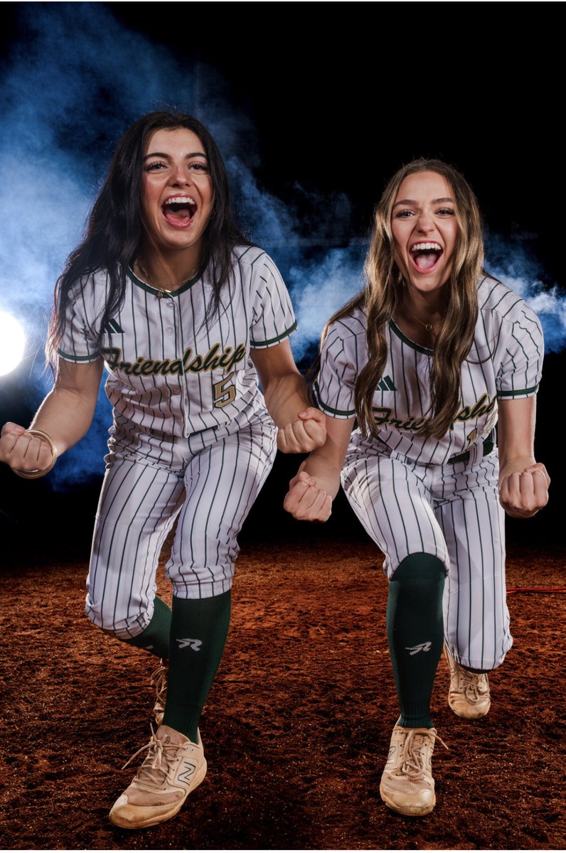 It’s GAME-DAY! Come out and support the Lady Commanders at Home as they take on Clarksville Academy to open up district play. First pitch 5:00pm. 💪🏼💪🏼🥎🥎