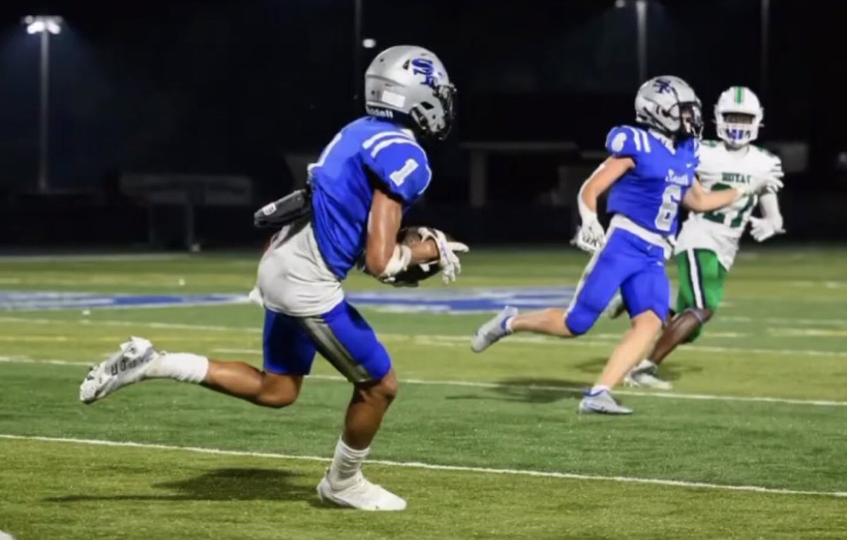 Dash Moore (@seemoore120) on Twitter photo 