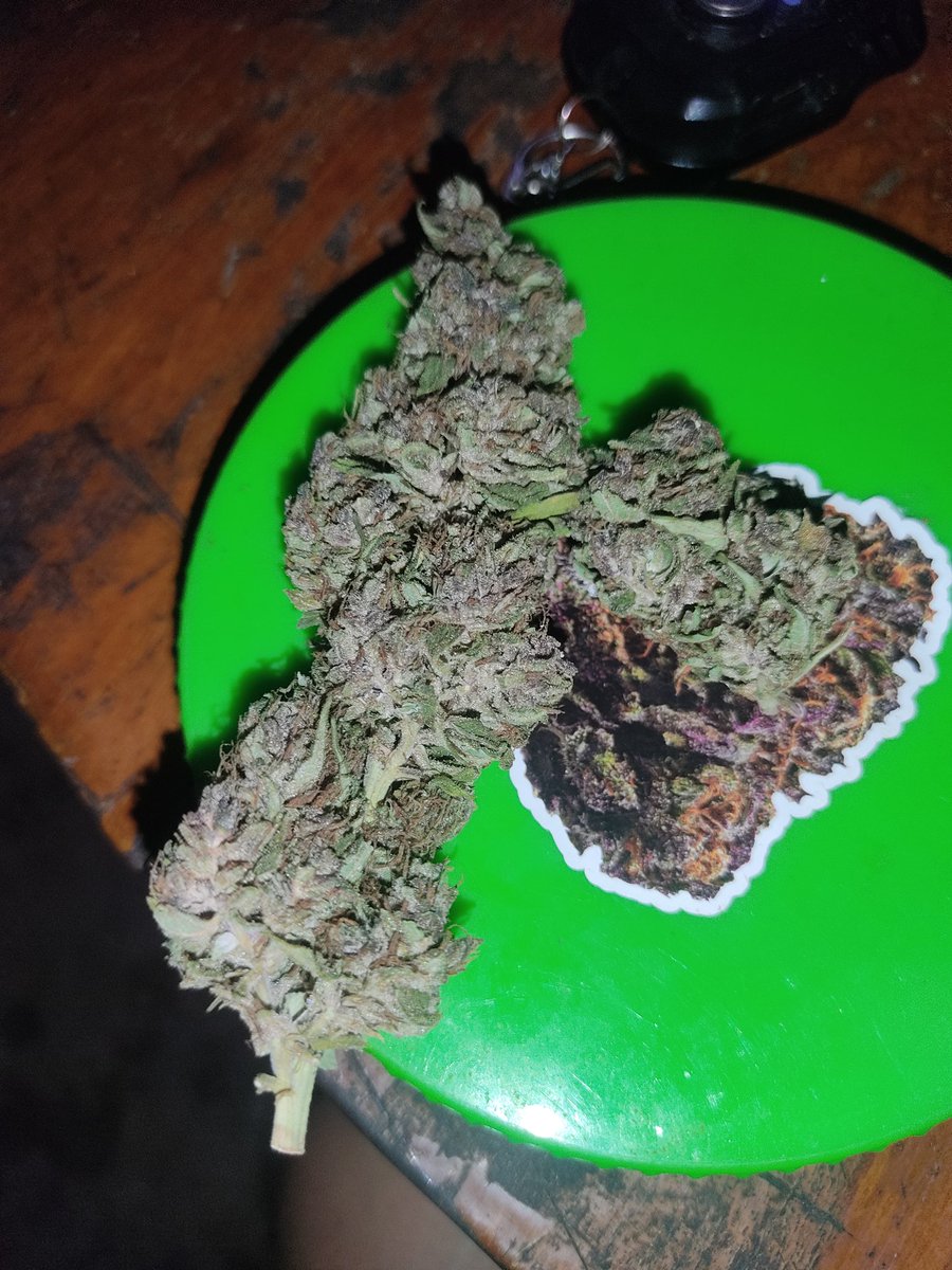 viewkim's tweet image. ขีดสามพันกรัม 30 บาท งานม่วง ส่งฟรีทั่วไทย 
ปลูกเองแอร์ครับ 
line viewson5x
#กัญชาไฟฟ้า #กัญชาog #กัญชาออแกนิค  #กัญชา #กัญชาลำปาง #กัญชาอัดแท่ง  #พันลำ #บิ๊กโจ๊ก #ต้าห์อู๋ #KingCharles #พี่ปิงให้พี่นัทคนเดียวนะทุกคน #TREASURE_REBOOT_IN_JAKARTA #KateGate #หวังอี้ป๋อ