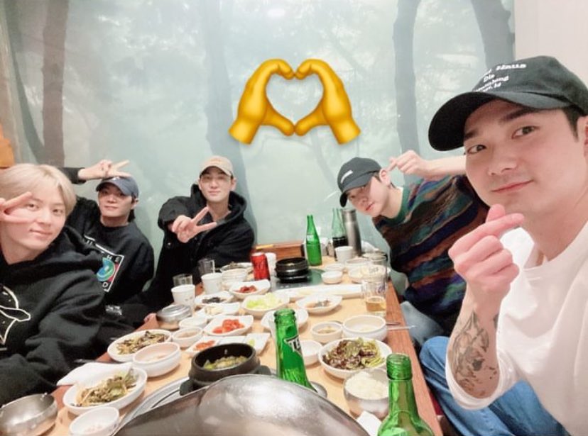 nuest.j Seolhee 늉해-W❤️💙 tweet media