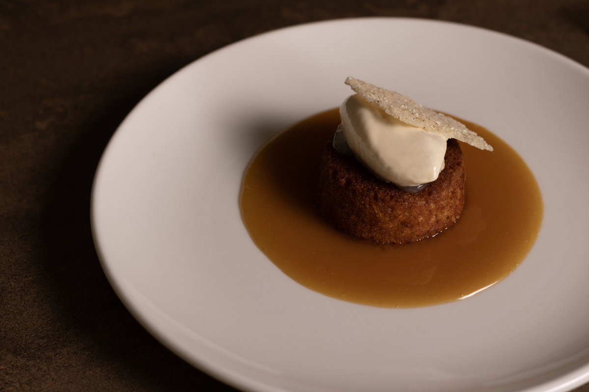 Ferrero Rocher or Sticky Toffee Pudding? If you HAD to choose, which one would it be? Photographed at The Old Crown Coaching Inn - Faringdon #FoodPhotography