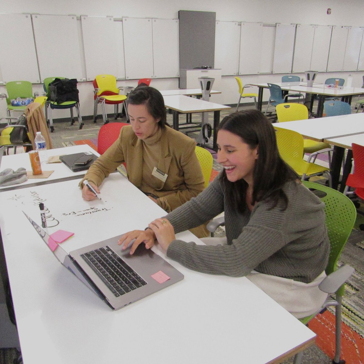 lymanbriggs's tweet photo. LBC students participating in March 8's Med School Prep Program had the chance to learn how to structure personal statements from career advisors, utilize brainstorming techniques, work with peers, and receive feedback on statement drafts from alums via Zoom. #LBCMSU #Briggsies https://t.co/1c3GEqTUFz