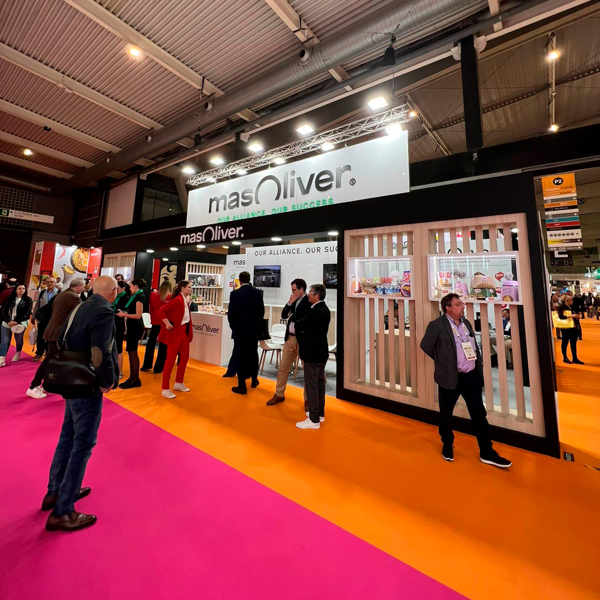 ¡Seguimos un día más en #Alimentaria2024! Ven a visitarnos en nuestro Stand E575 en el pabellón 2. ¡Te esperamos!

#feria #feriaAlimentaria #distribuidor #alimentación #bebidas #masoliver #masolivergroup #masoliverbrands