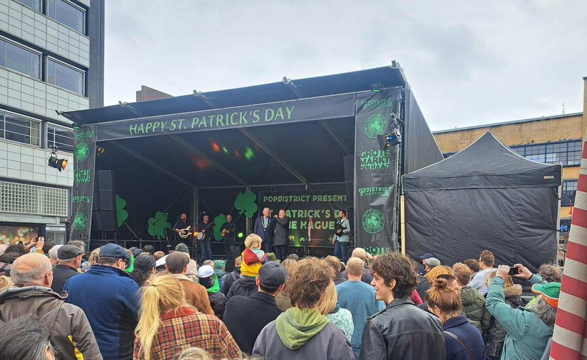 Wonderful St Patrick’s weekend of activities in The Hague, including the Ireland Film Festival+huge turnout for The Hague St Patrick’s Irish Embassy Festival! Delighted to open it with Mayor Jan van Zanen!