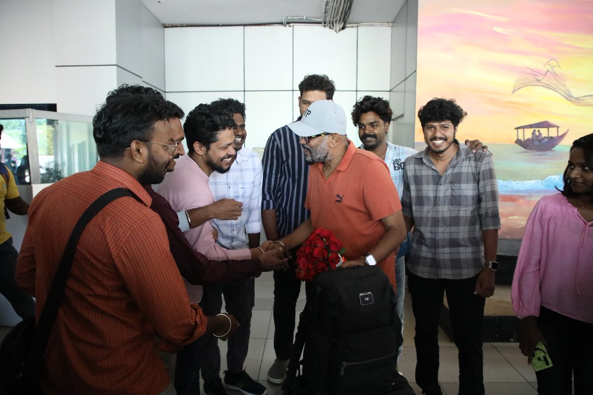 NabinOffl's tweet photo. Happy To Welcomed #TheGoat Movie Director VenkatPrabhu To Kerala 😻❤️

So Sweet Of A Person You Are @vp_offl 😚

#VIJAYStormHitsKerala @actorvijay
#TheGreatestOfAllTime https://t.co/h8oRMtC8uW