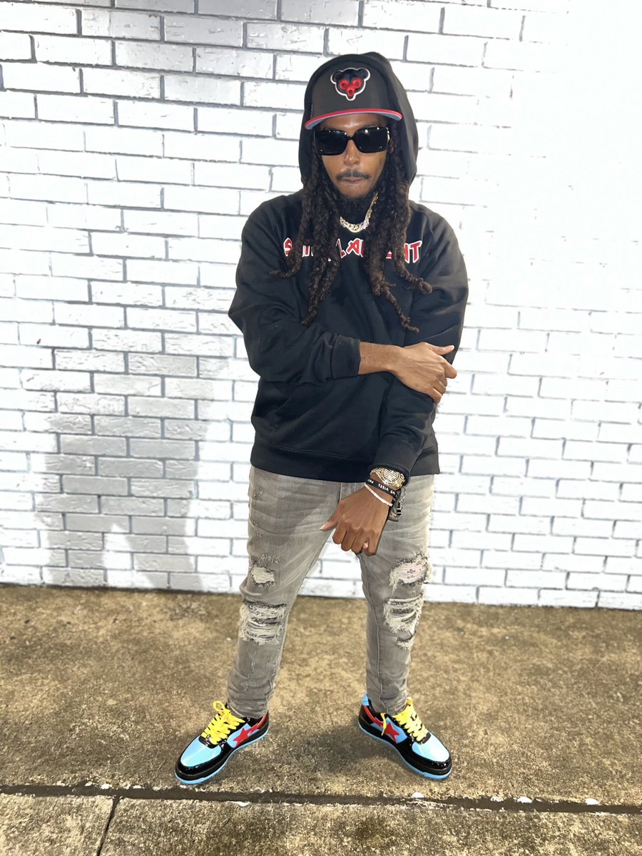 5limeFly's tweet image. Just kause I never post any pics on here like dat