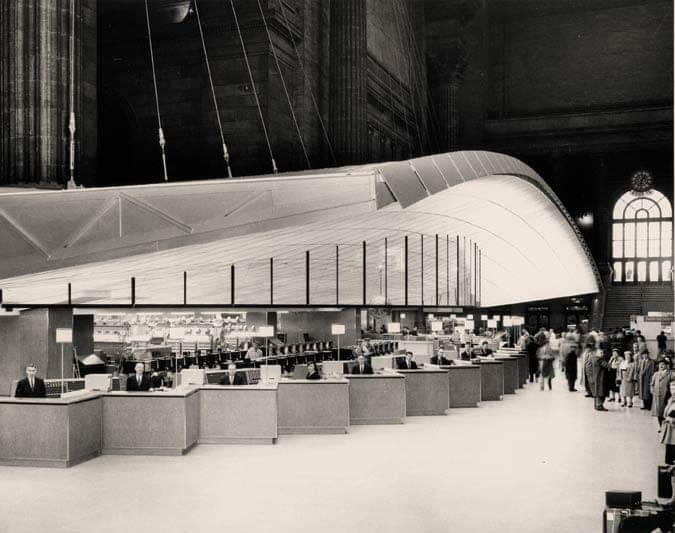 Penn Station, main ticket booth, 1950s #architecture #arquitectura