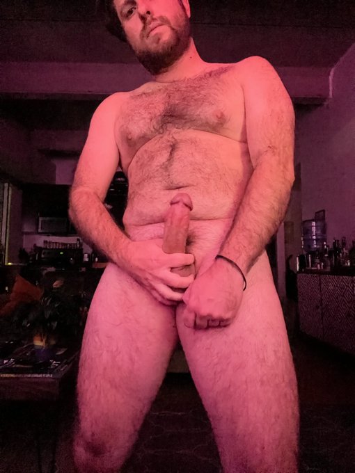 Who&rsquo;s up? https://t.co/fqW6SgpYEG