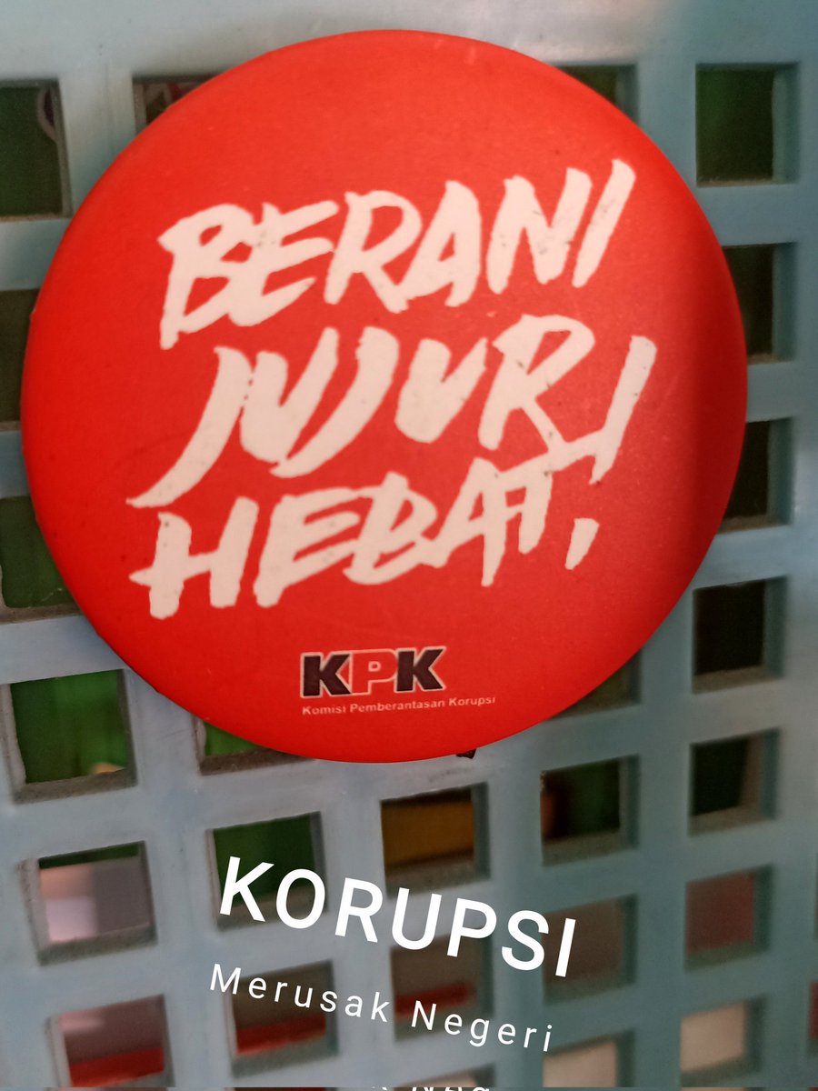 Korupsi merusak negeri. Stop KORUPSI. #JatengAntiKorupsi #MOOCAntiKorupsi #ASNJatengAntiKorupsi <a href="/bpsdmdjtg/">BPSDMD PROV. JATENG</a>