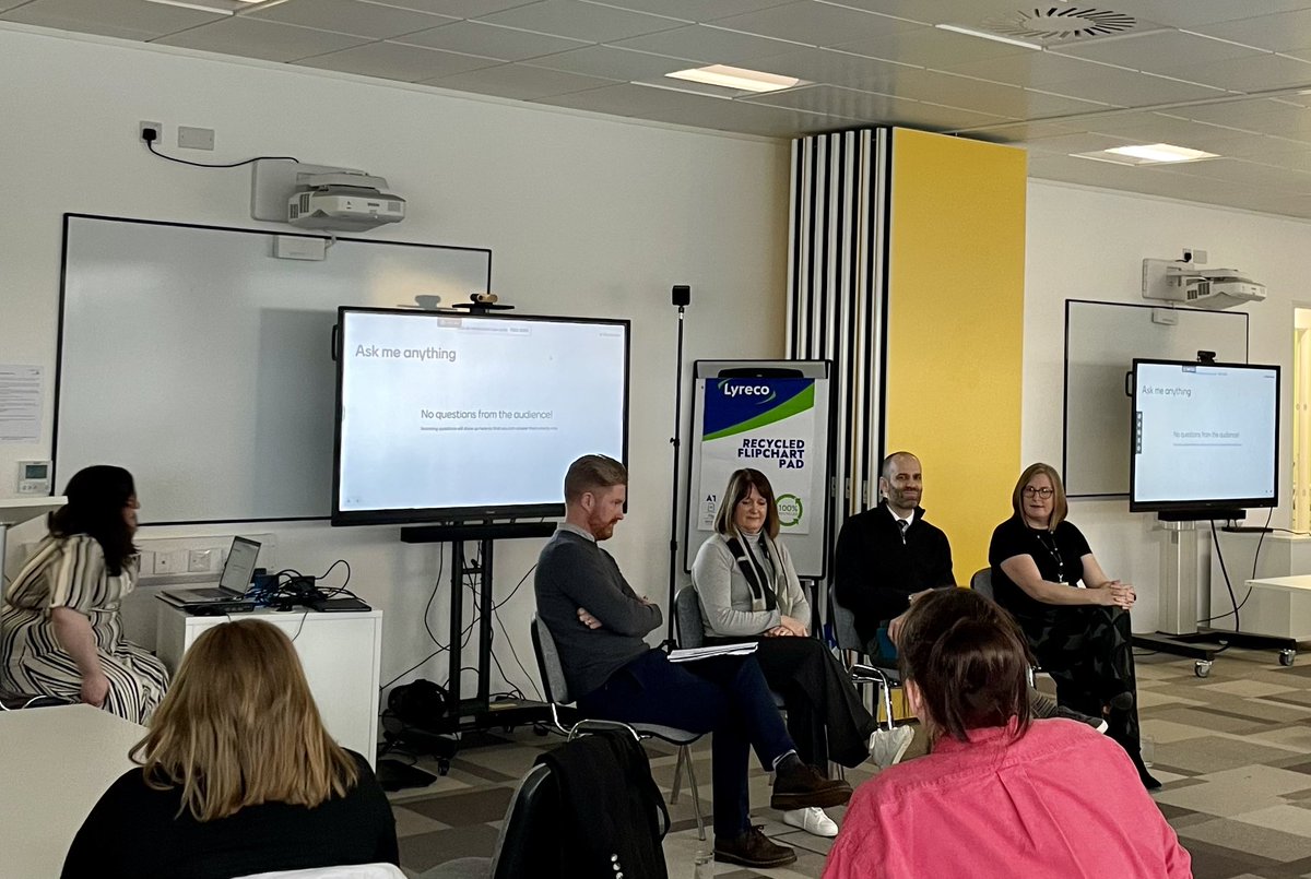 Proud to hold the #XR #community event at @CAVC with @Jisc. Amazing examples shared of XR being used within #FE to #engage and #innovate across the sector. #WalesXRCommunity  #socialpartnership