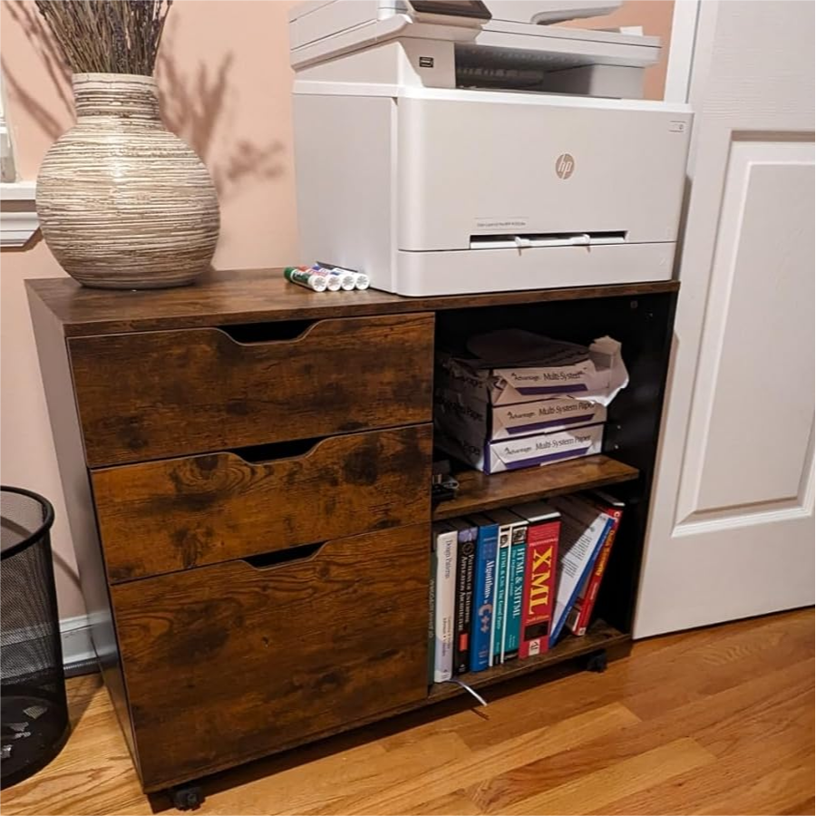 DevaiseOffical's tweet photo. 🍷Office Cabinet⬇️
Provides more storage place and is sturdy for my printer🖨️. The drawers pull out almost the whole way📐
🌟GET THIS LOOK: https://t.co/JlwghWoHYY

#workspace #filecabinet #officefurniture #lifestyle #workingplace #homeofficedecor #homeofficeideas #remotework https://t.co/7bqlChAKGz