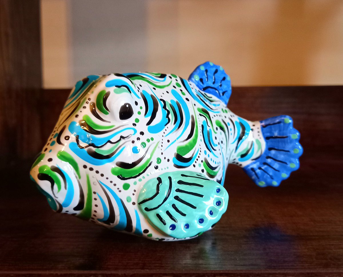 Hazceramics's tweet image. Happy Tuesday.

Fish are always a lovely addition to my collection, and this box fish is perfect for any home. It's priced at £13.99 plus postage. 

hazlehurstceramics.sumupstore.com

#EarlyBiz #Fishy #tuesdayvibe
