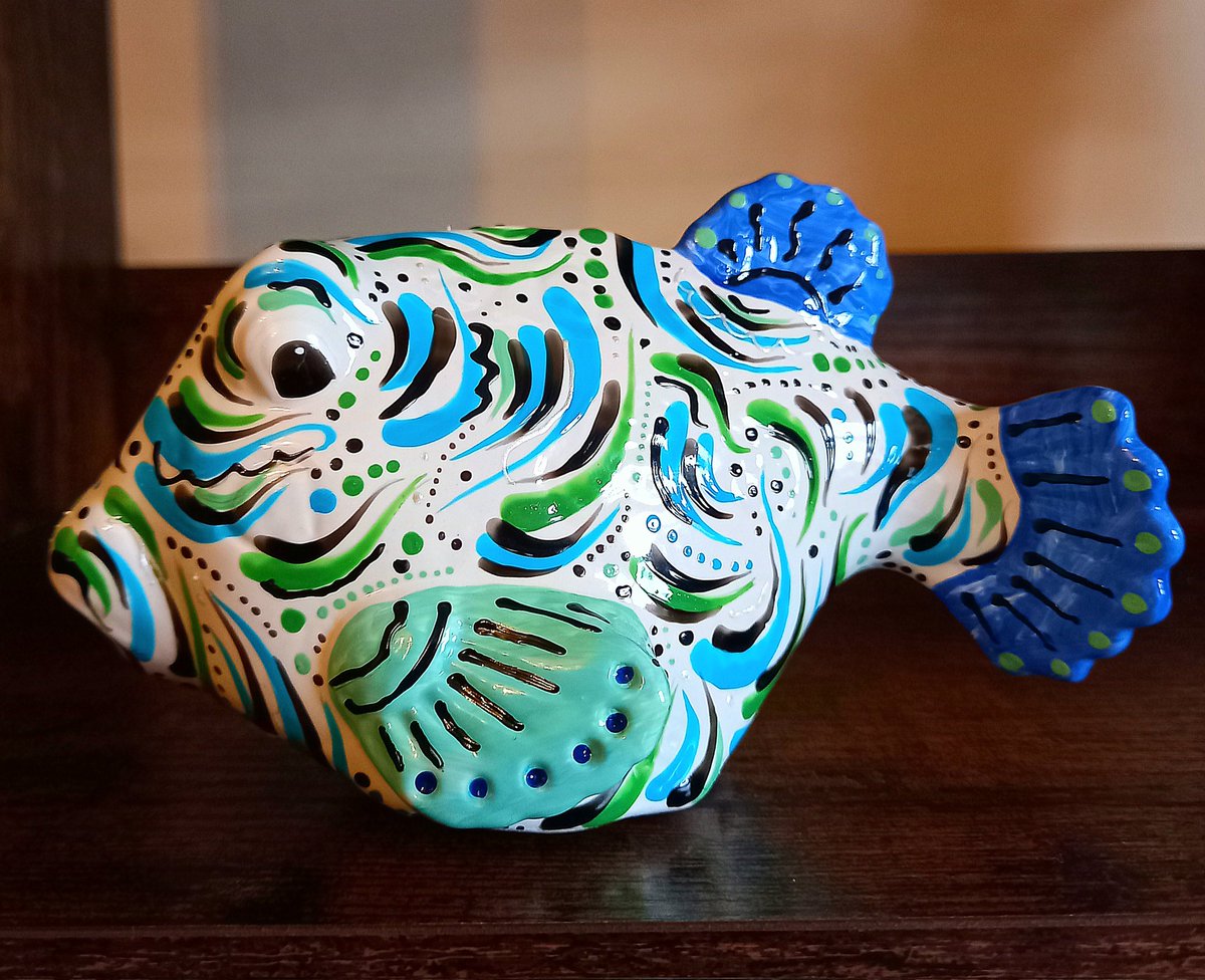 Hazceramics's tweet image. Happy Tuesday.

Fish are always a lovely addition to my collection, and this box fish is perfect for any home. It's priced at £13.99 plus postage. 

hazlehurstceramics.sumupstore.com

#EarlyBiz #Fishy #tuesdayvibe