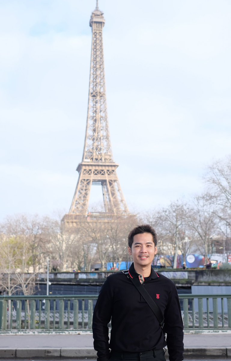 NonTHZ's tweet photo. HBD TO ME 🎂🎂🎂🇫🇷🇫🇷 https://t.co/Y3BQkF9Ydp
