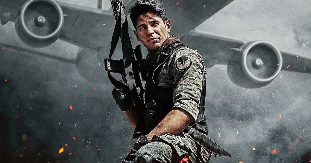Ishu2408's tweet photo. #YODHA is Outstanding. #YodhaReview
A high octane action entertainer with some engrossing twists and turns, brilliant and cool action choreography, gripping climax, and befitting BGM. Much much better than the recent movies in same genre. 

#SidharthMalhotra gave a superior-level performance along with all the supporting cast that includes #SunnyHinduja #DishaPatani #RaashiiKhanna and others. 

Debutant directors #SagarAmbre and #PushkarOjha really did the magic with camera and delivered a top notch action thriller. They are going a long way. 

Go watch #YODHA in cinemas right now. 
@DharmaMovies @SidMalhotra @iam_Rashiikhana @DishPatani @PrimeVideoIN